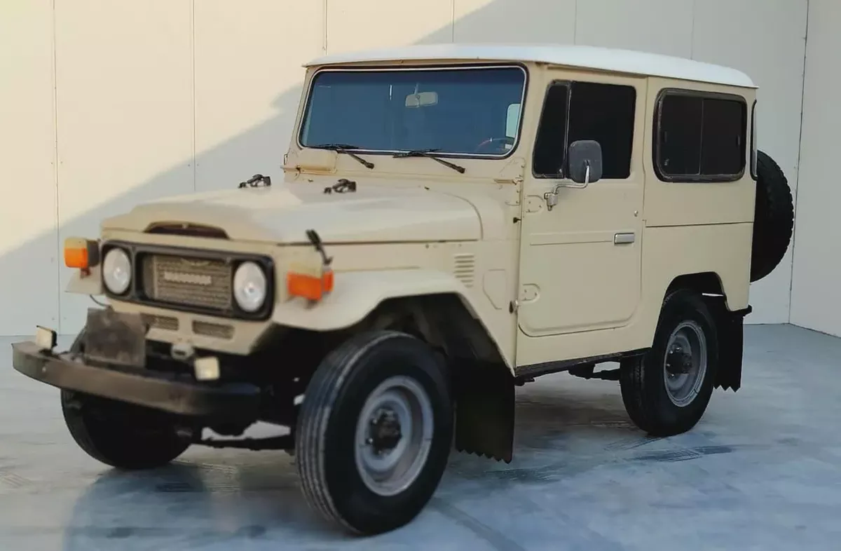 Classic 1983 Toyota FJ Cruiser Base | GCC Specs | Well Maintained-5-5