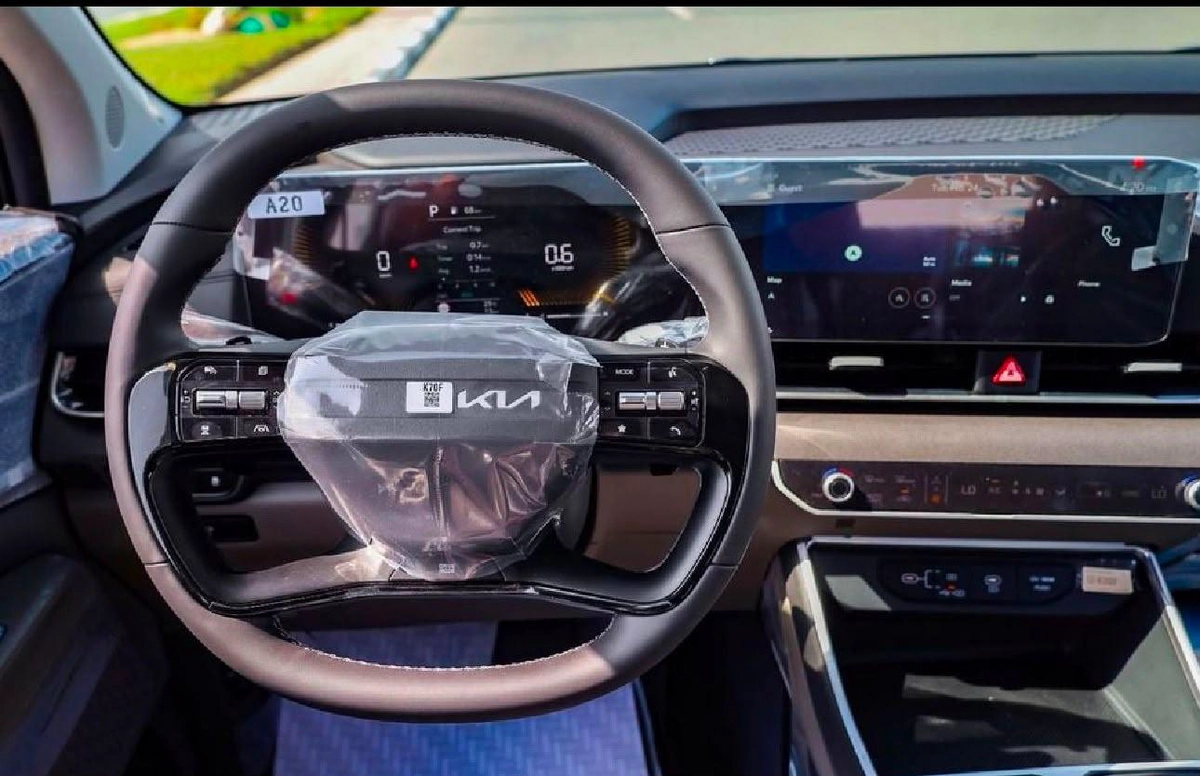 KIA CARNIVAL FULL OPTION GCC SPECS 2026 MODEL-18-18