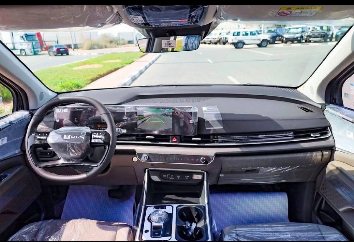 KIA CARNIVAL FULL OPTION GCC SPECS 2026 MODEL-4-4