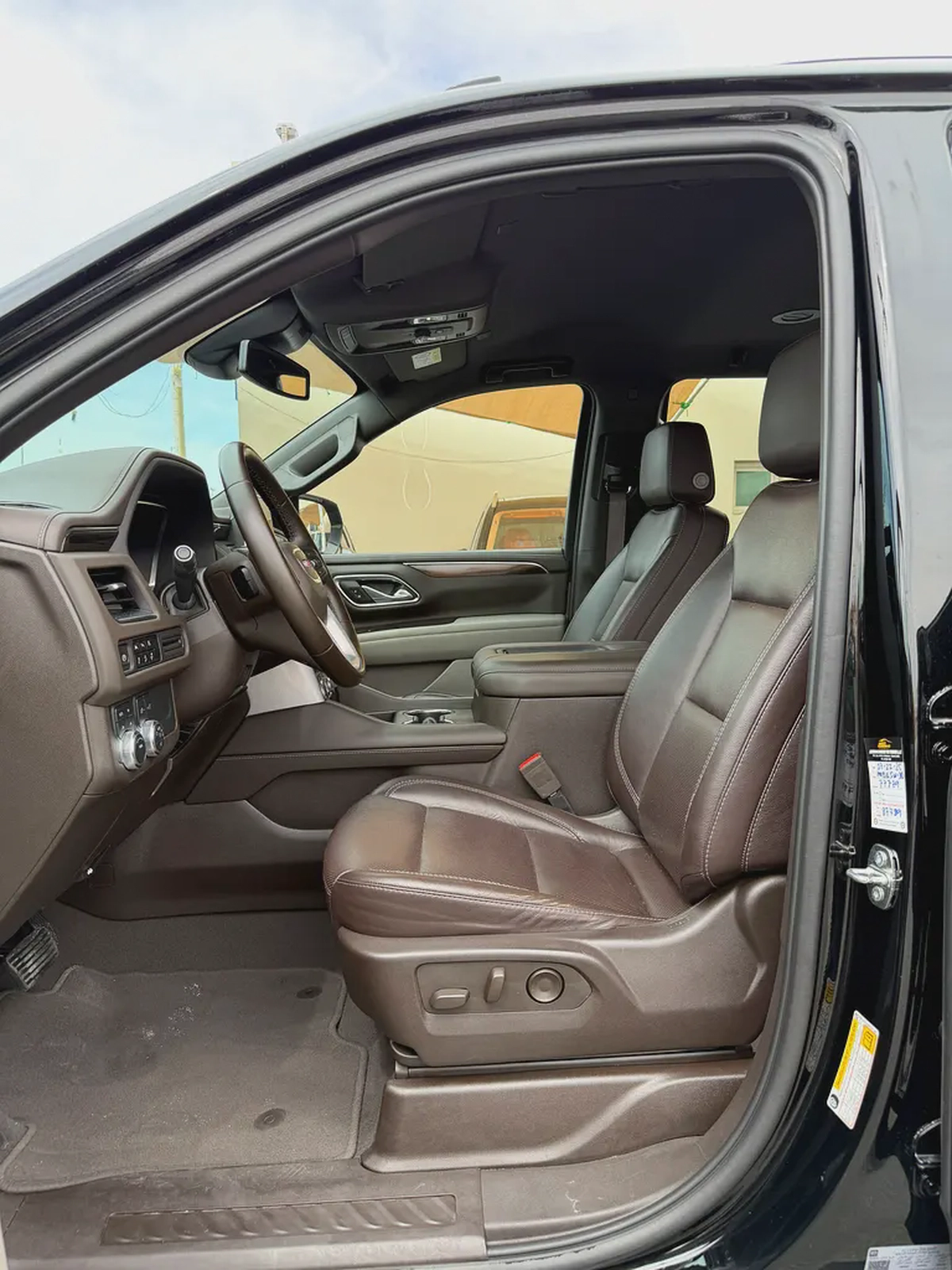 2023 GMC Yukon SLE - GCC Specs-7-7