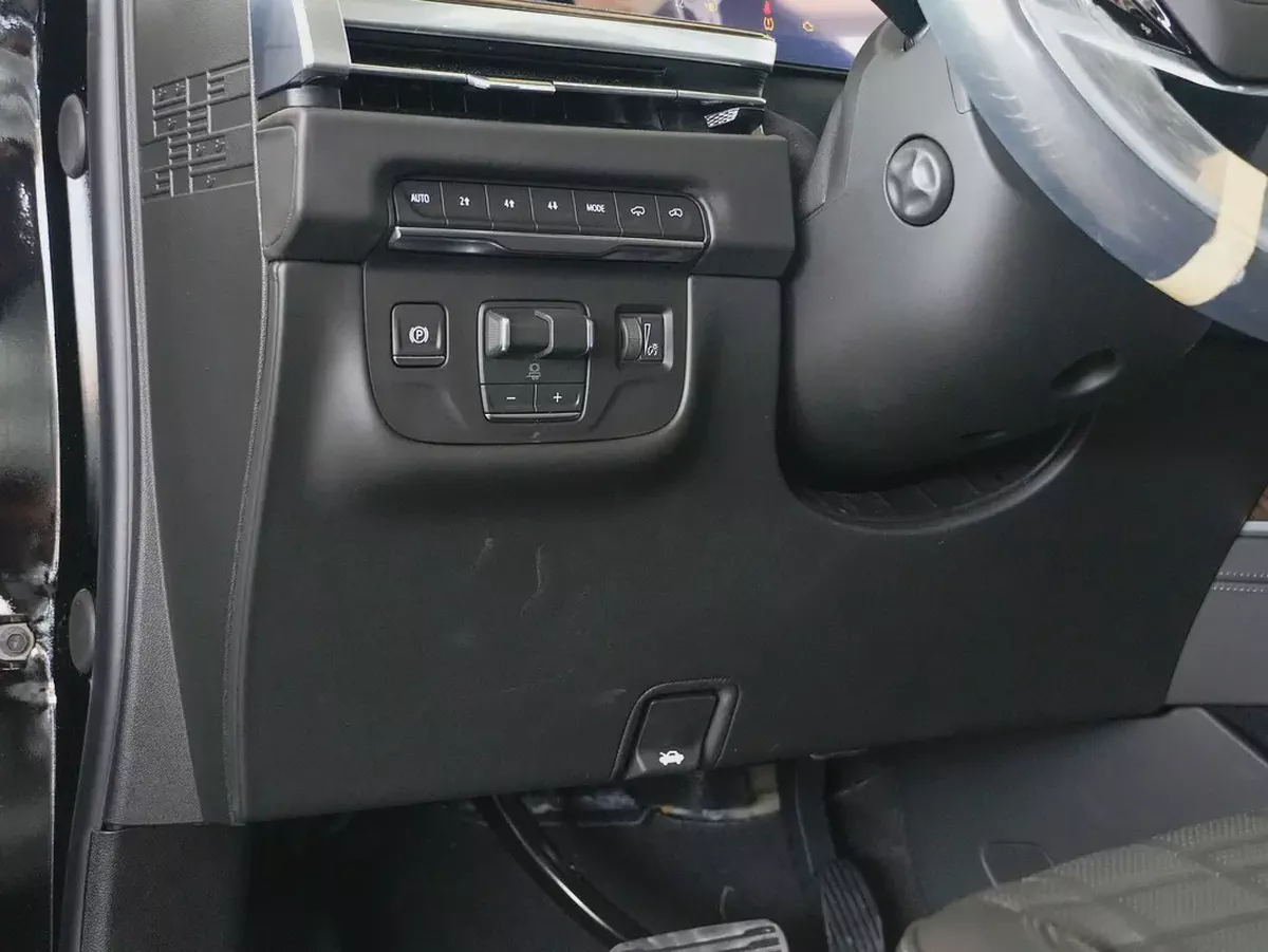 2026 ESCALADE ESV SPORT PLATINUM CAPTAIN SEATS BRAND NEW 0KM-12-12