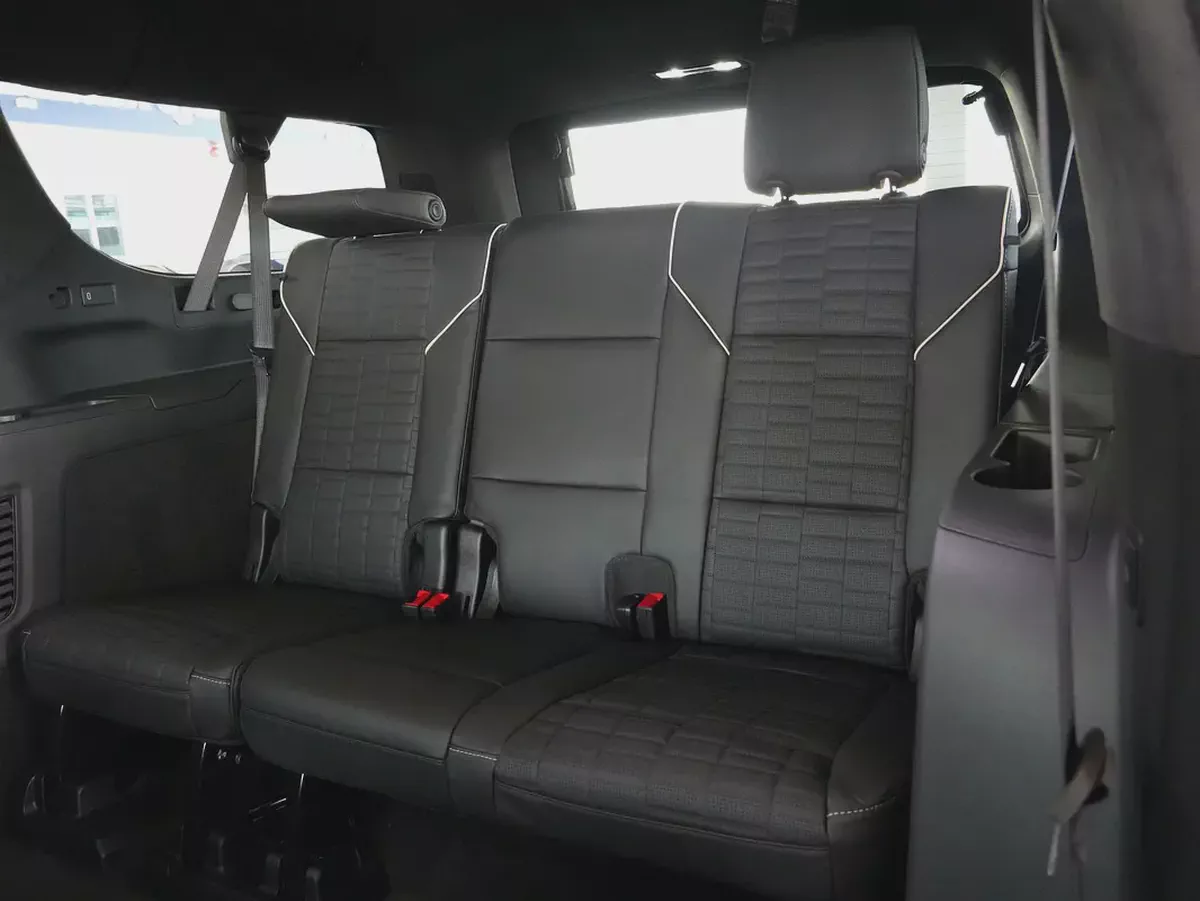 2026 ESCALADE ESV SPORT PLATINUM CAPTAIN SEATS BRAND NEW 0KM-17-17