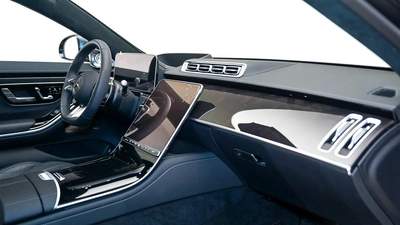 Mercedes-Benz S-Class S 63 AMG-7