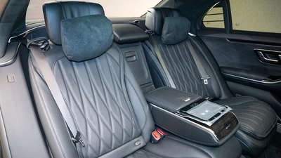Mercedes-Benz S-Class S 63 AMG-8