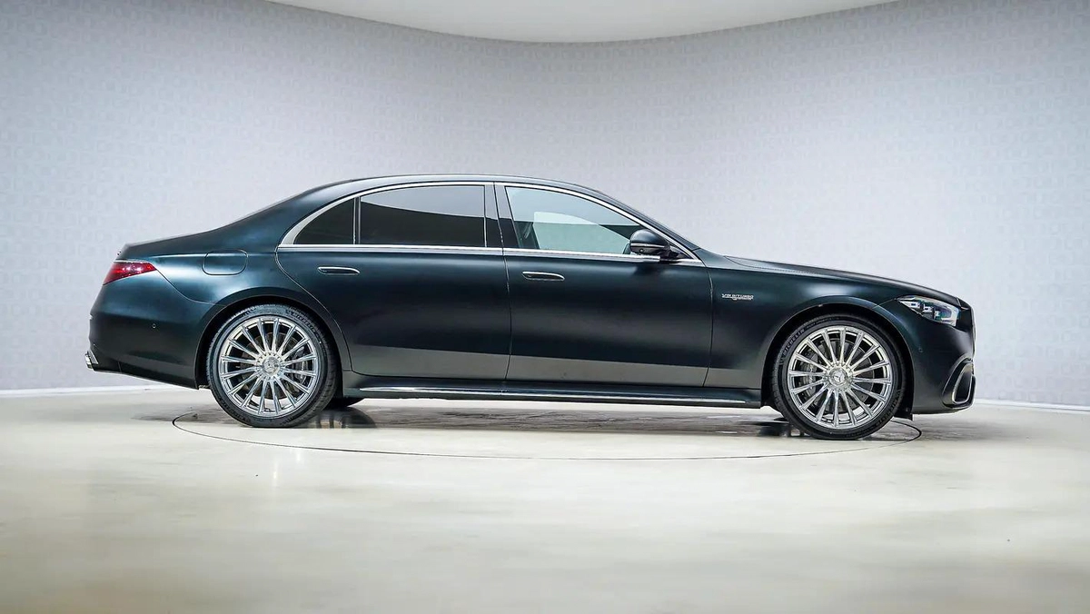 Mercedes-Benz S-Class S 63 AMG-10-10