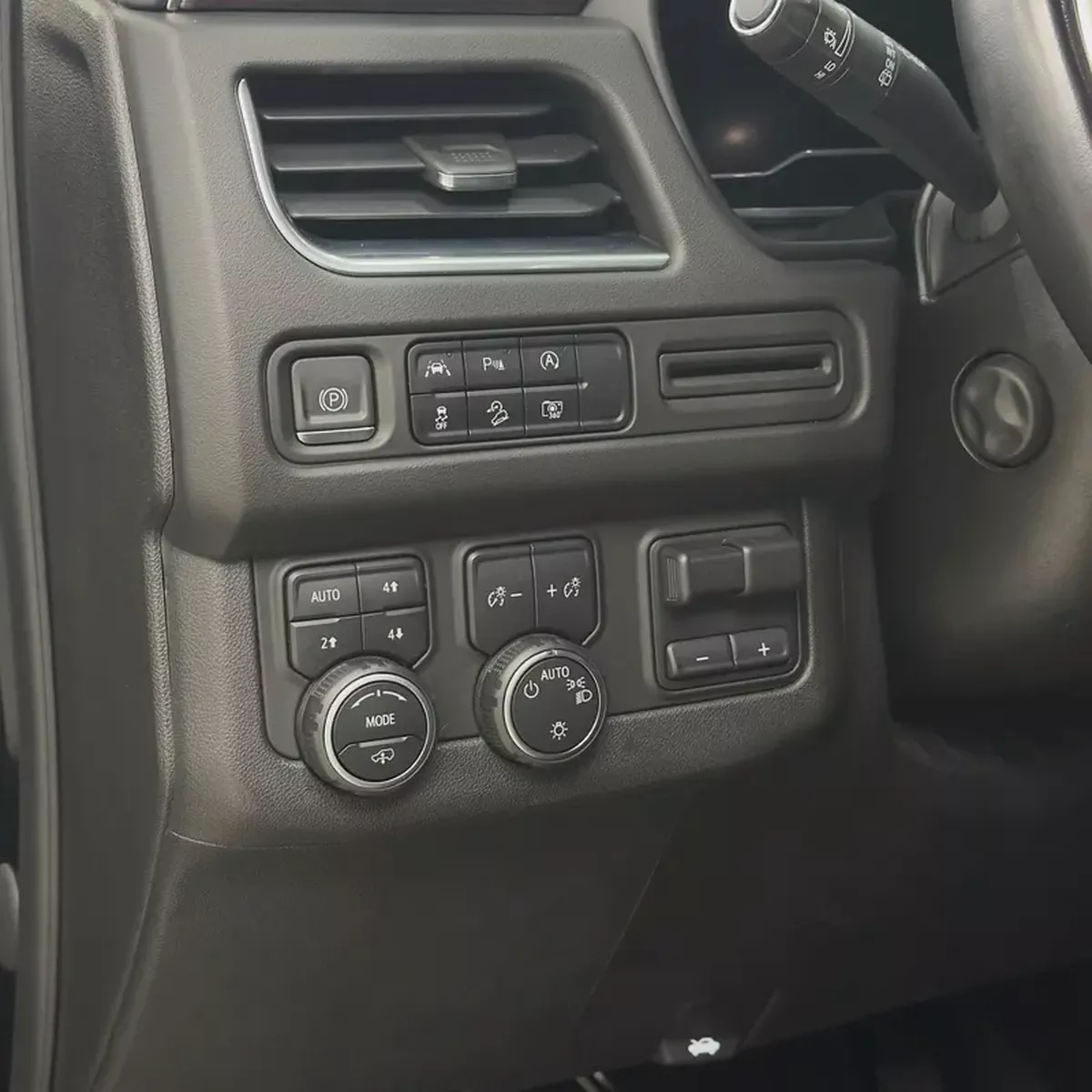 2023 Chevrolet Tahoe Z71-13-13