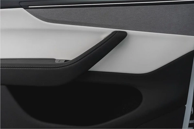 Tesla Model Y Long Range 2026 GCC Specs-9