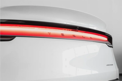 Tesla Model Y Long Range 2026 GCC Specs-15