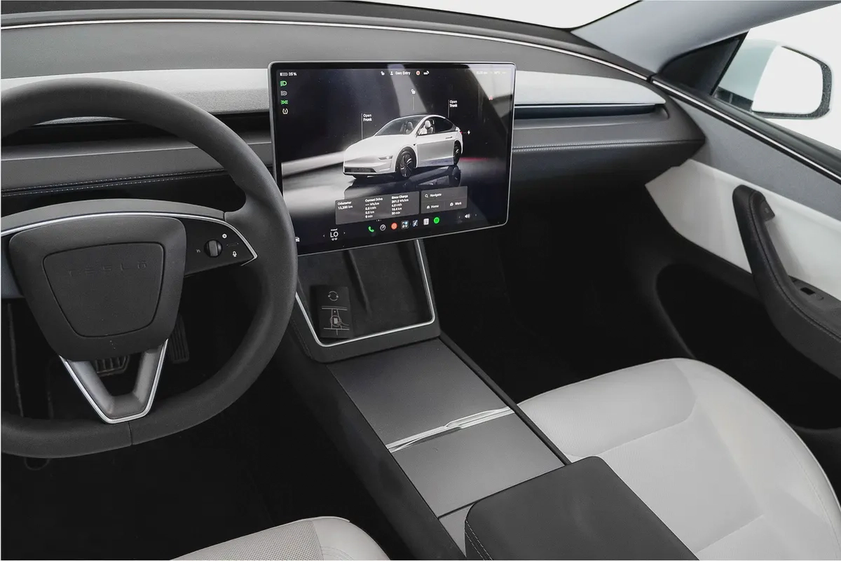 Tesla Model Y Long Range 2026 GCC Specs-8-8