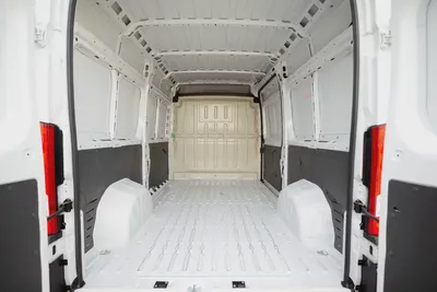 Peugeot Boxer L2H2 Delivery Van | GCC Specs | Ref#P18903-6