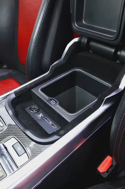 RANGE ROVER SPORT SVR CARBON PACKAGE BLACK EDITION FULLY LOADED-17