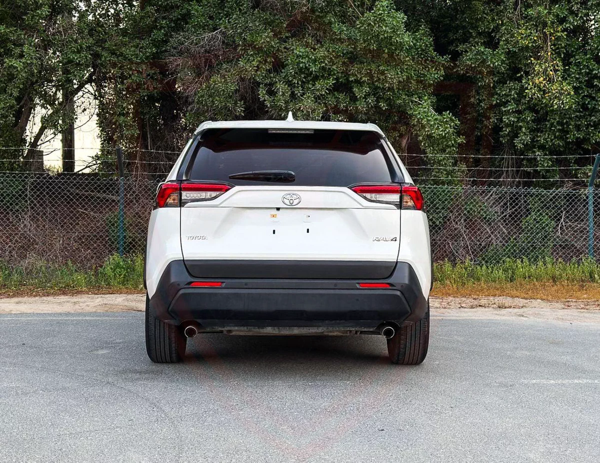 Toyota RAV4 EX Toyota Rav4 | 2.5 L | 2022 | GCC | Accident-Free | In Excellent Condition | 1310 P.M-4-0