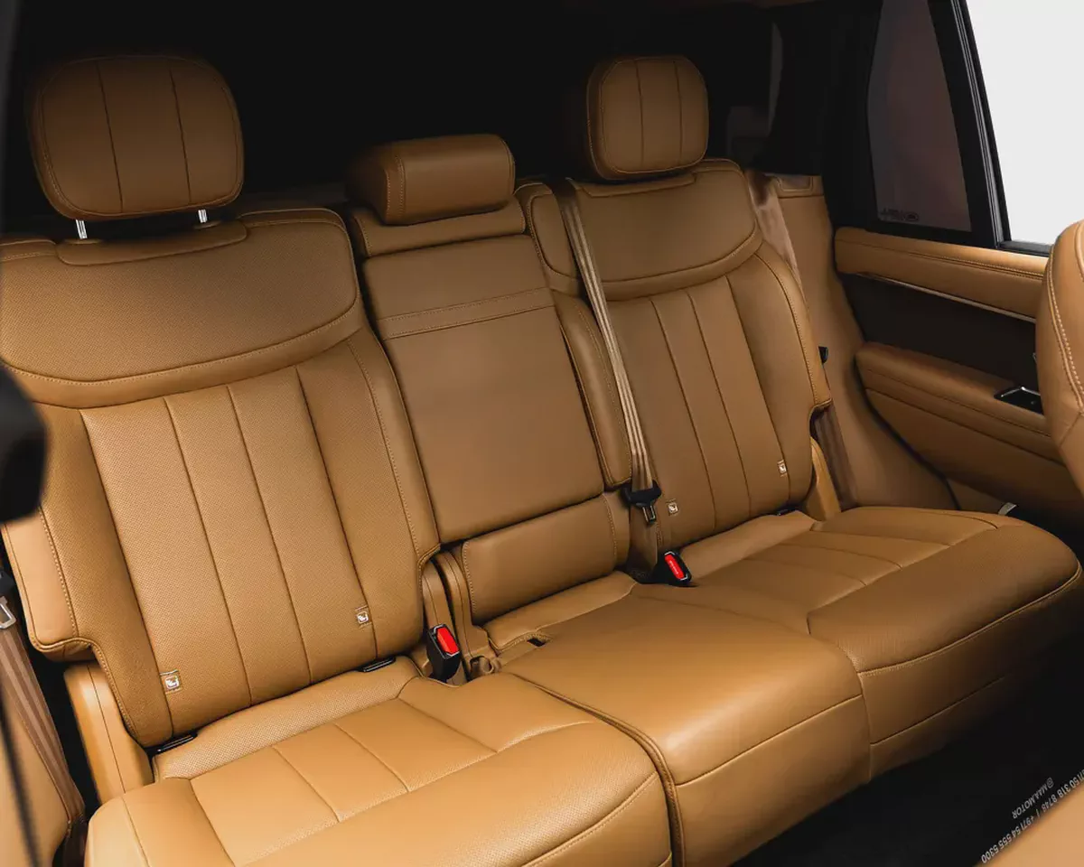 Land Rover Range Rover HSE 2023 | GCC Specs | Pristine Condition-10-10