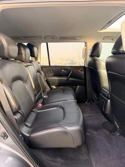 Nissan Armada SL (NON GCC) SL Full option sunroof 360 cameras 2020 original paint-7