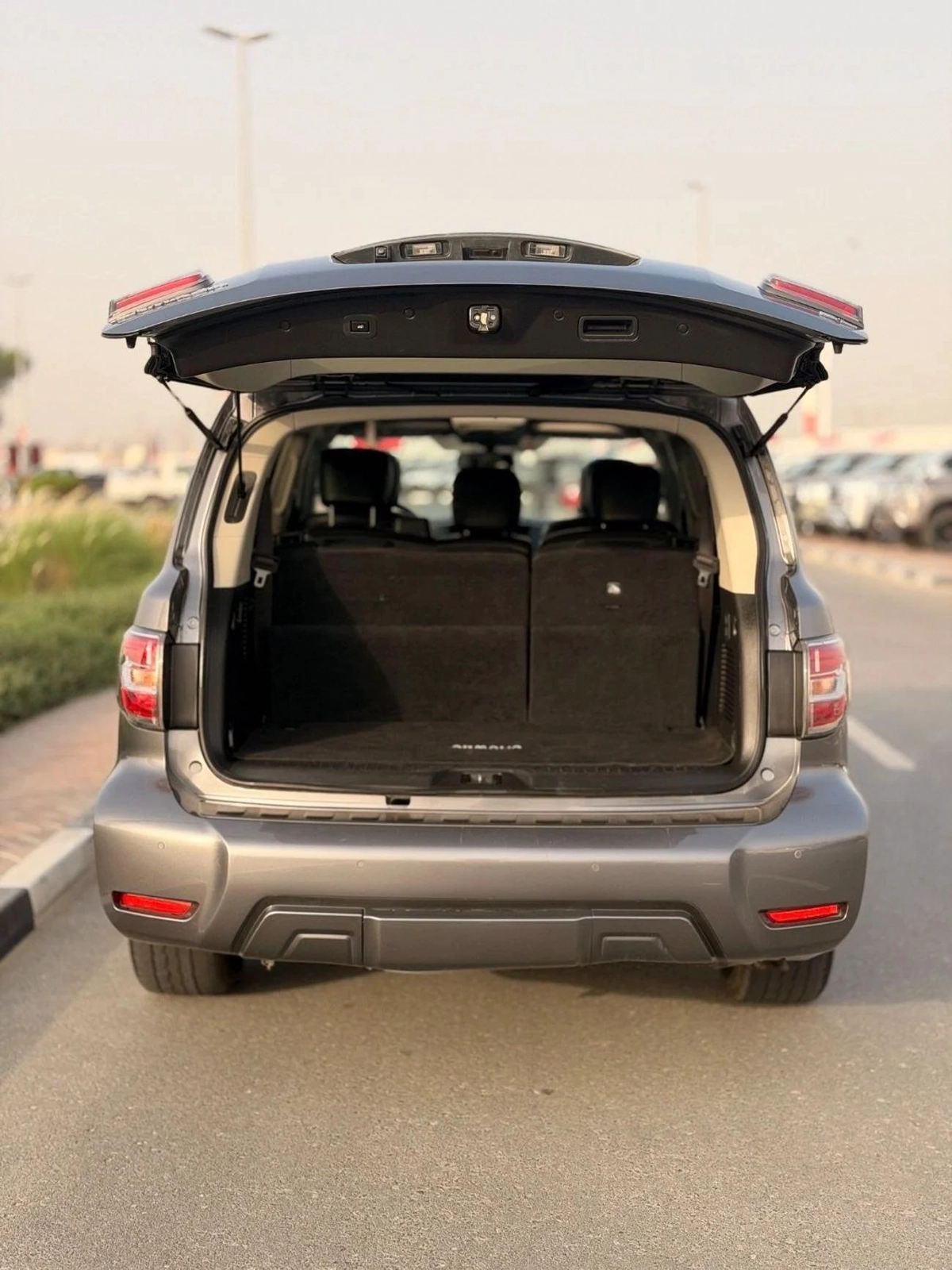 Nissan Armada SL (NON GCC) SL Full option sunroof 360 cameras 2020 original paint-16-16