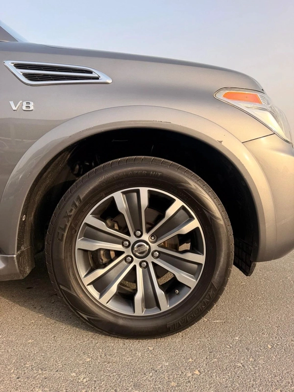 Nissan Armada SL (NON GCC) SL Full option sunroof 360 cameras 2020 original paint