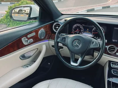 2017 Mercedes-Benz E-Class E 300 4MATIC (European Specs)-14