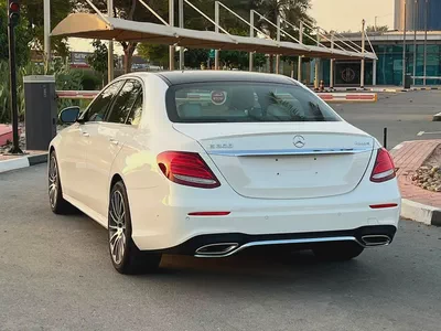 2017 Mercedes-Benz E-Class E 300 4MATIC (European Specs)-6