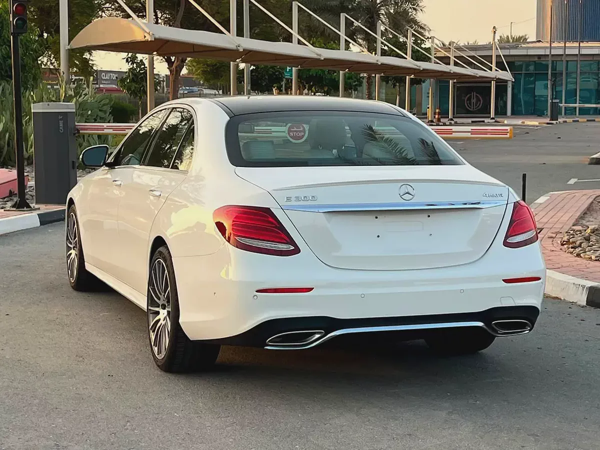 2017 Mercedes-Benz E-Class E 300 4MATIC (European Specs)-6-6