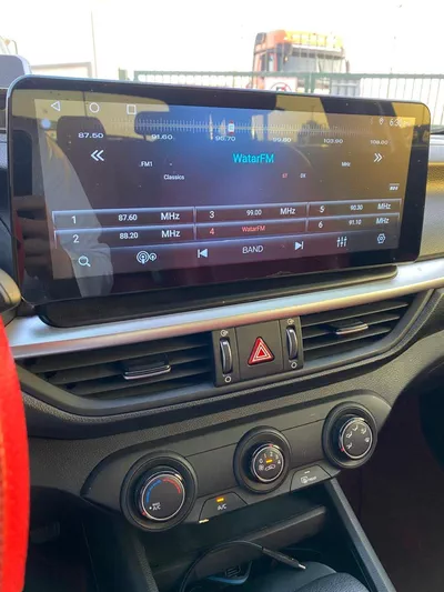Kia Cerato EX Kia Cerato Hatchback 1.6-5