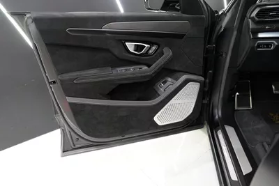 Lamborghini Urus Performante-8