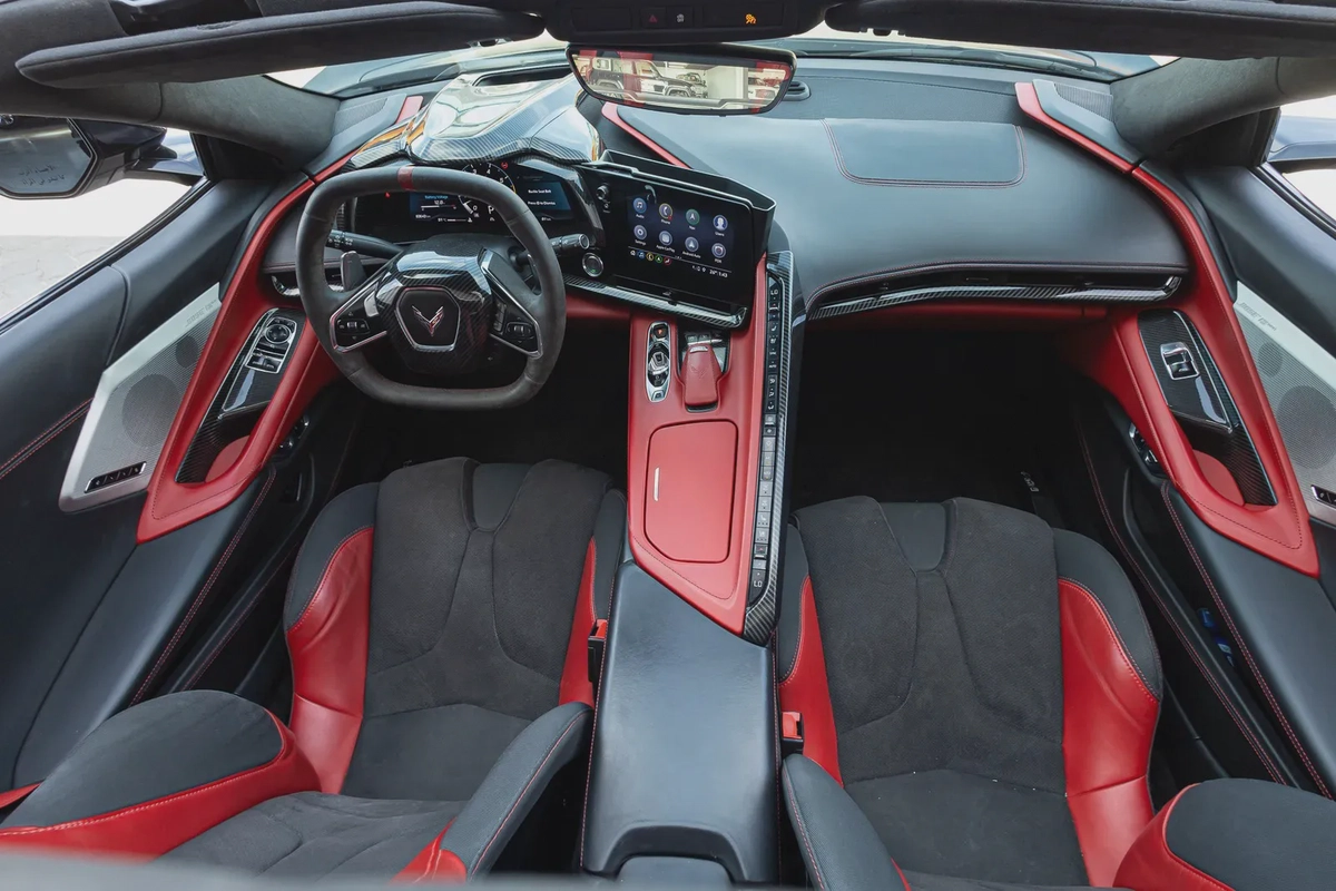 Chevrolet Corvette 2020-4-4