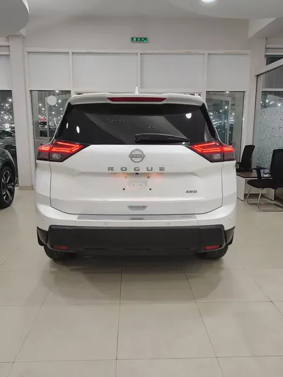 Nissan Rogue Platinum 2025 - Top of the Line - American Specs-4