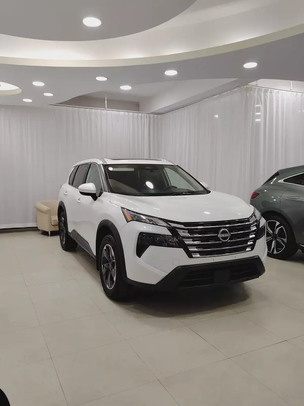 Nissan Rogue Platinum 2025 - Top of the Line - American Specs-2-2