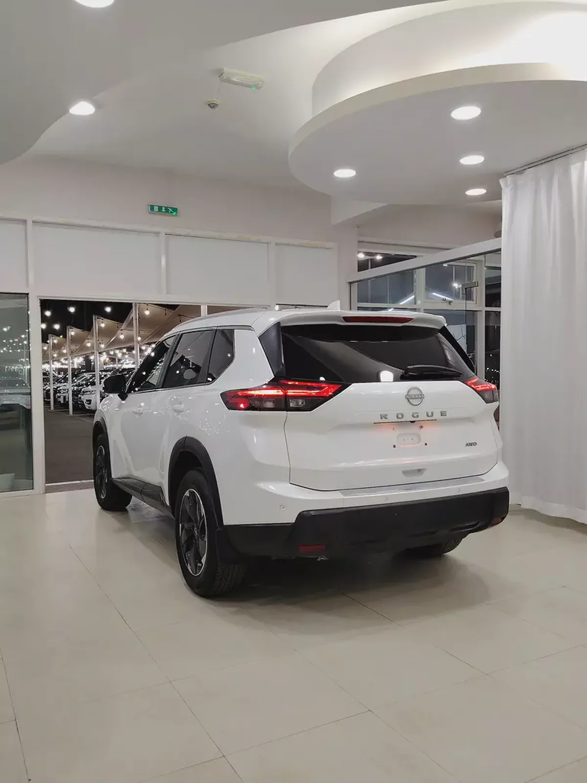 Nissan Rogue Platinum 2025 - Top of the Line - American Specs-5-5