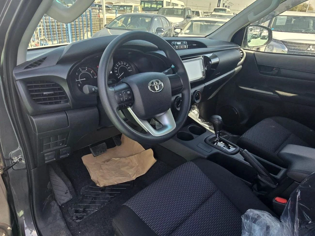 Toyota Hilux Brand New 2026 Toyota Hilux 2.4L Diesel Automatic 4x4 – Basic-2-2