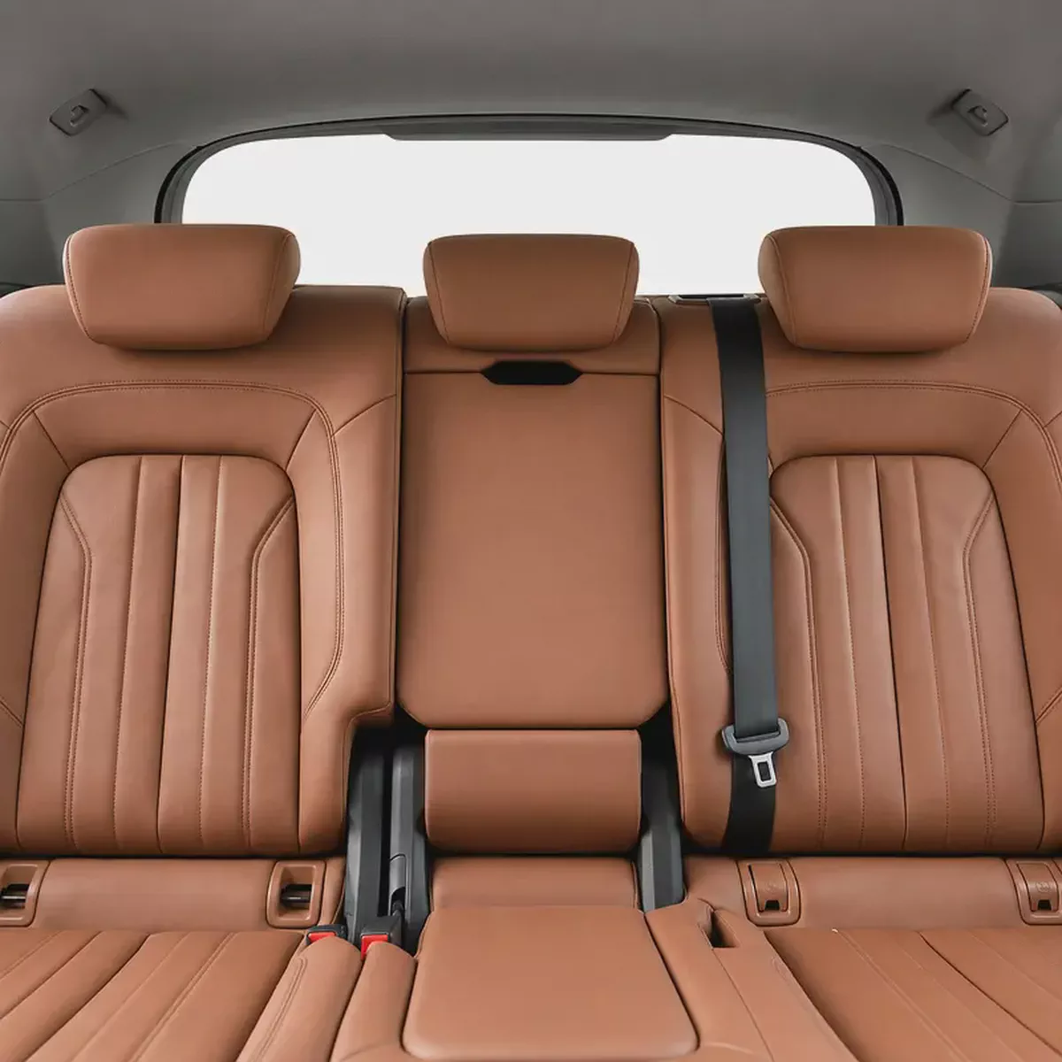 2,490 P.M • 0% Downpayment • Audi Q5 45 TFSI S Line • Agency Service Contract-13-13