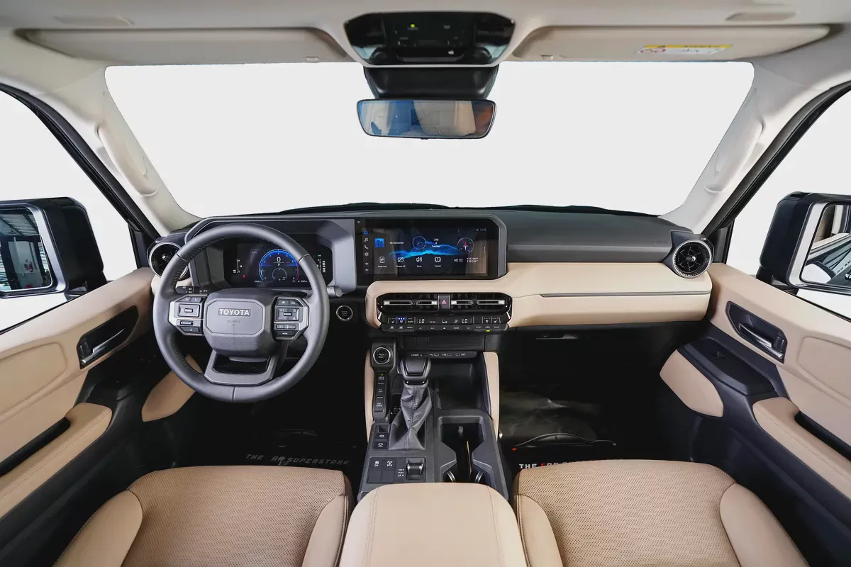 Toyota Land Cruiser Prado-GXL-GCC-1 Owner-Dealer Warranty available and Service package till 2029-9-9