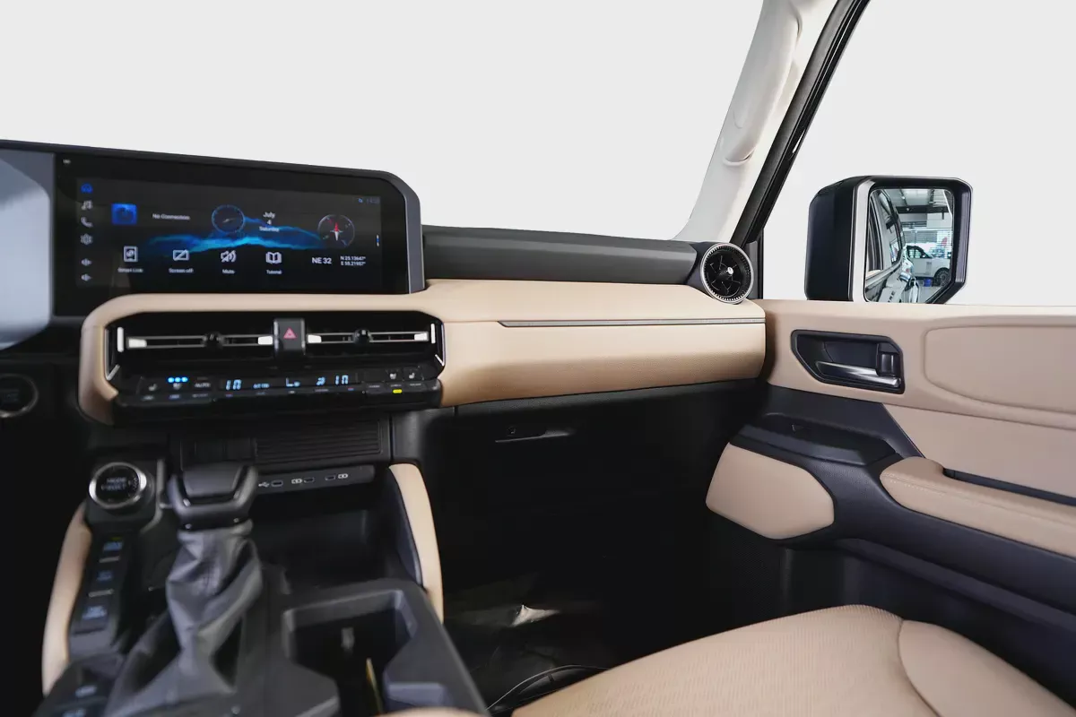 Toyota Land Cruiser Prado-GXL-GCC-1 Owner-Dealer Warranty available and Service package till 2029-10-10