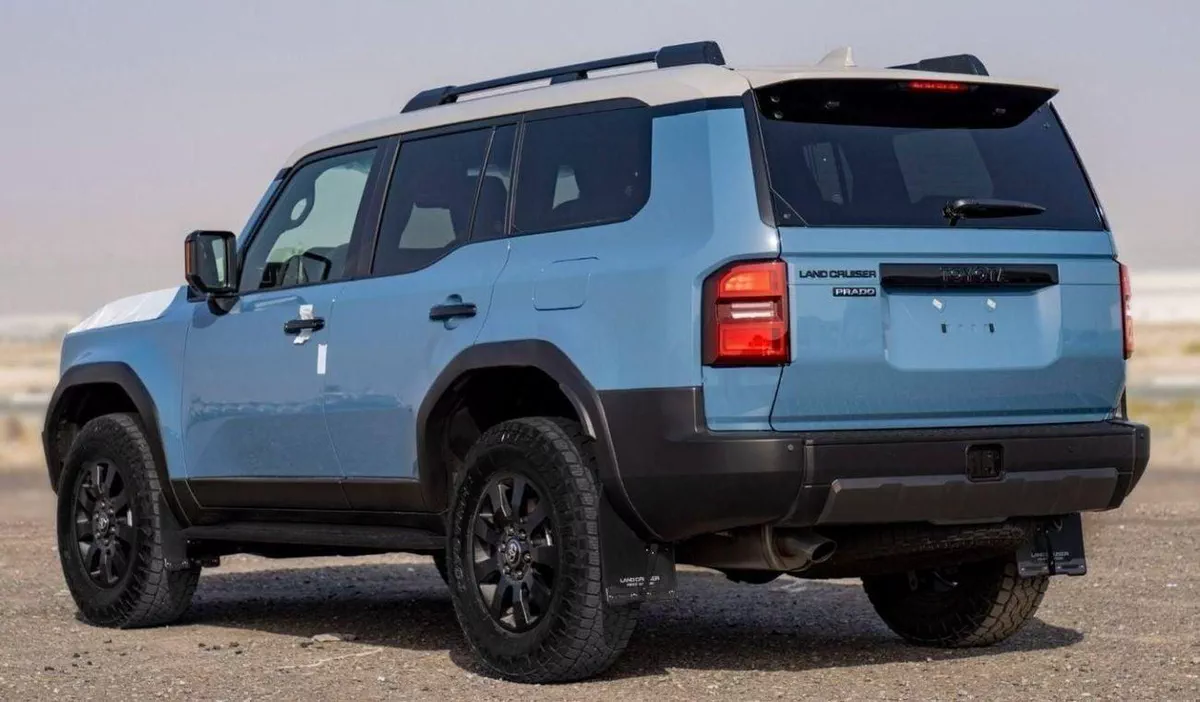 Toyota Prado GXR PRADO 250 2.8D AT FIRST EDITION MY2025 – BLUE & GREY ROOF-6-0