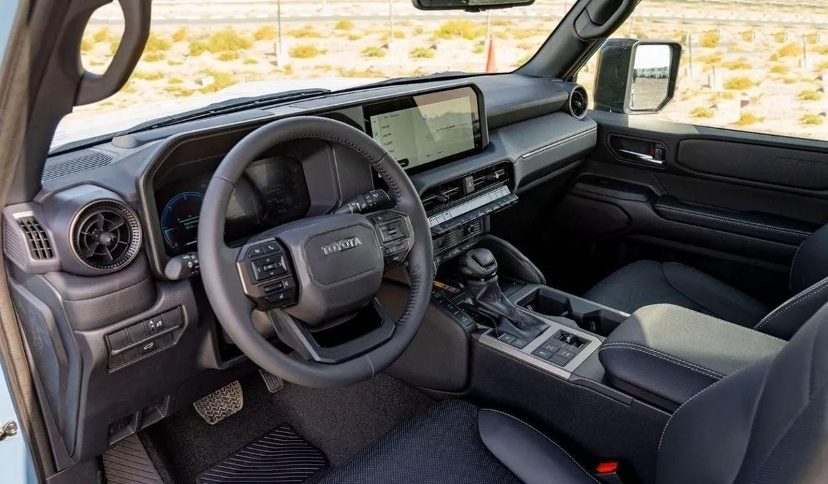Toyota Prado GXR PRADO 250 2.8D AT FIRST EDITION MY2025 – BLUE & GREY ROOF-8-0