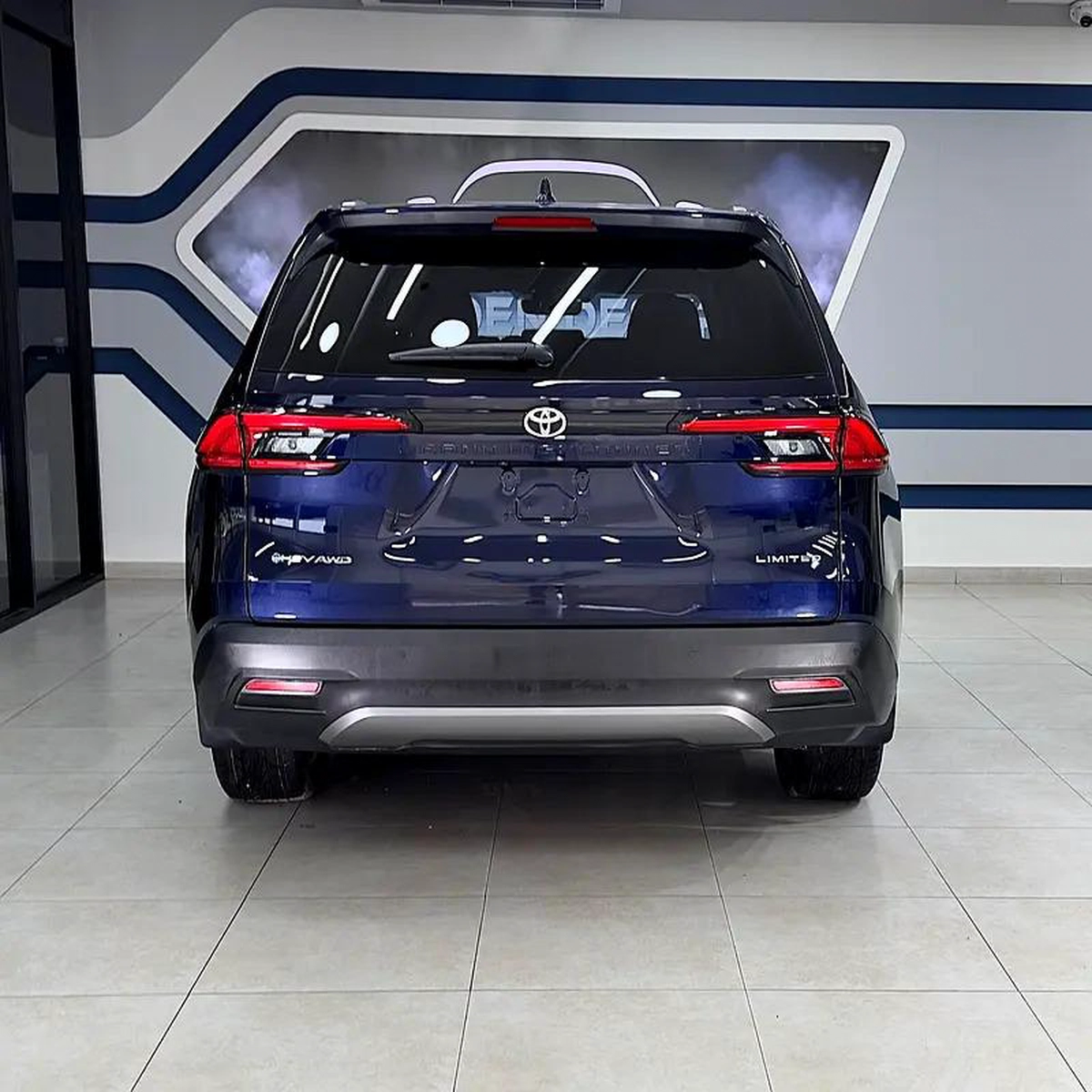 Toyota Grand Highlander Limited-5-5