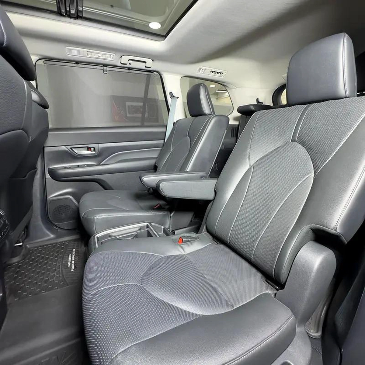 Toyota Grand Highlander Limited-3-3