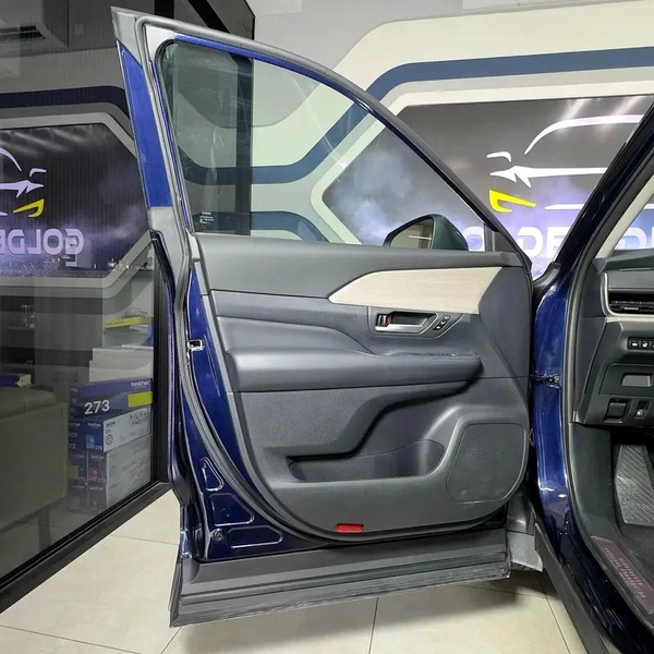Toyota Grand Highlander Limited