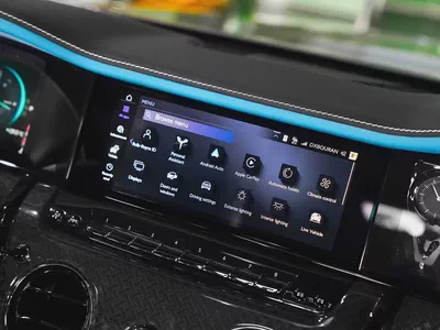 CULLINAN BLACK BADGE - 4 YEARS WARRANTY - 4 YEARS CONTRACT SERVICE - 2026-15