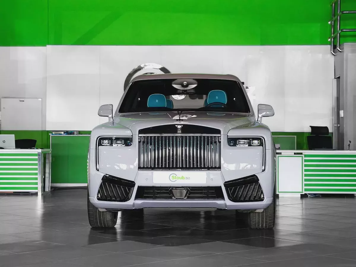 CULLINAN BLACK BADGE - 4 YEARS WARRANTY - 4 YEARS CONTRACT SERVICE - 2026-2-2