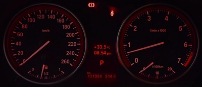 BMW X1 sDrive18i ( 2015 Model ) in Blue Color! GCC Specs-10