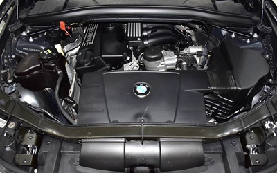 BMW X1 sDrive18i ( 2015 Model ) in Blue Color! GCC Specs-2