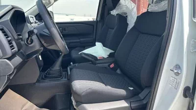 Mitsubishi L200 GL Mitsubishi L200 2.4L dieselbasic option MY25-2