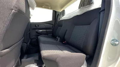 Mitsubishi L200 GL Mitsubishi L200 2.4L dieselbasic option MY25-6