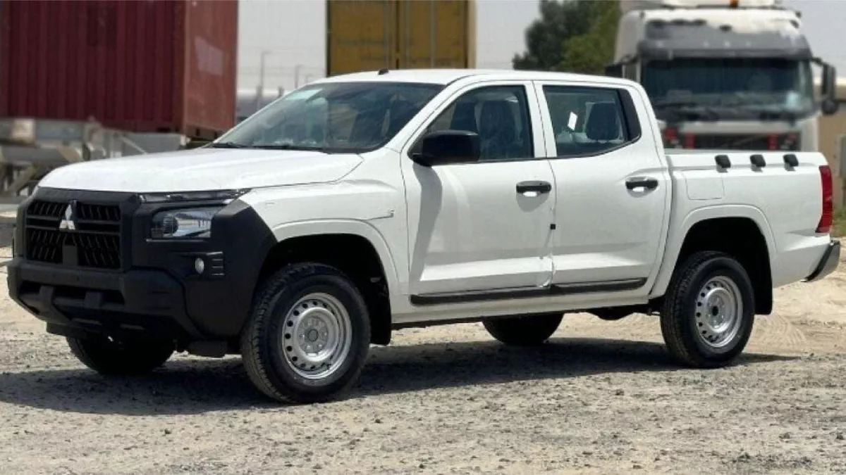 Mitsubishi L200 GL Mitsubishi L200 2.4L dieselbasic option MY25