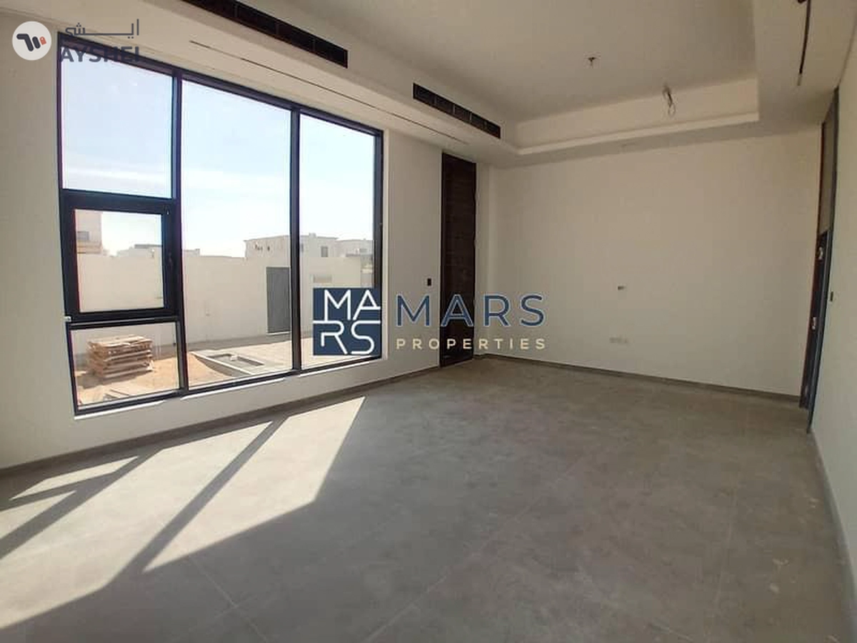 Smart home | fully Modern | Prime location | another stander for living