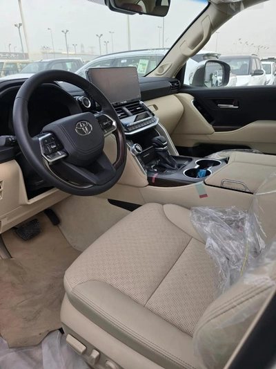 Toyota Land Cruiser VXR HYBRID 2026 MODEL-9