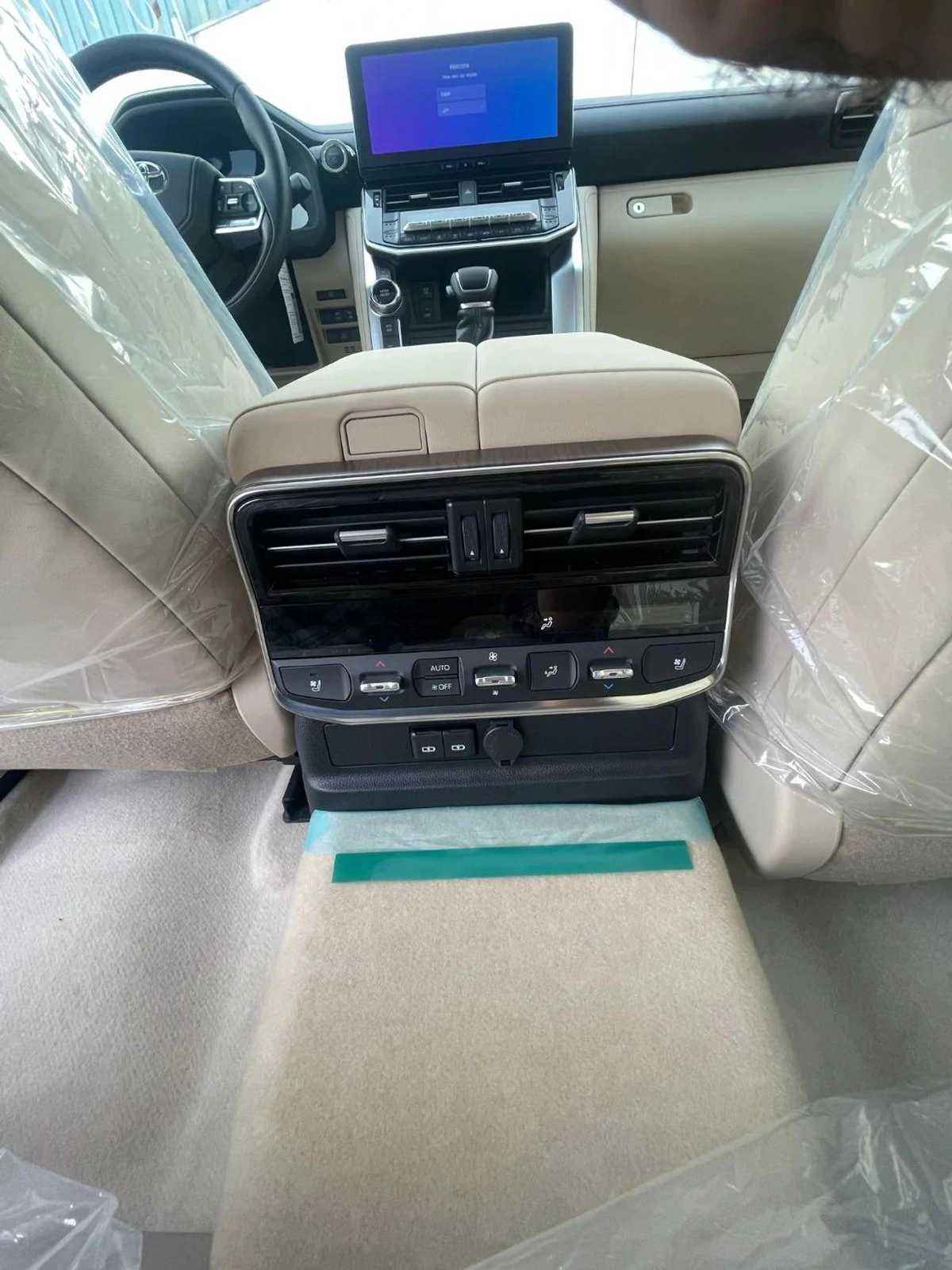 Toyota Land Cruiser VXR HYBRID 2026 MODEL-12-12