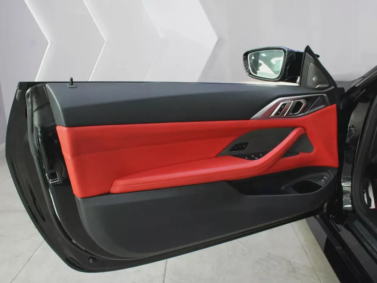 2022 - BMW M4 Competition - with warranty for 266,000.00 AED-18-18