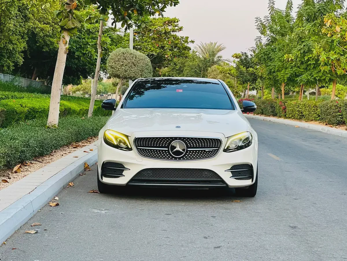 مرسيدس E53 AMG 2019 | خليجي | فل الفل رقم واحد | 6 فصوص | مفتاحين وكالة | سقف بانوراما | كاميرا 360